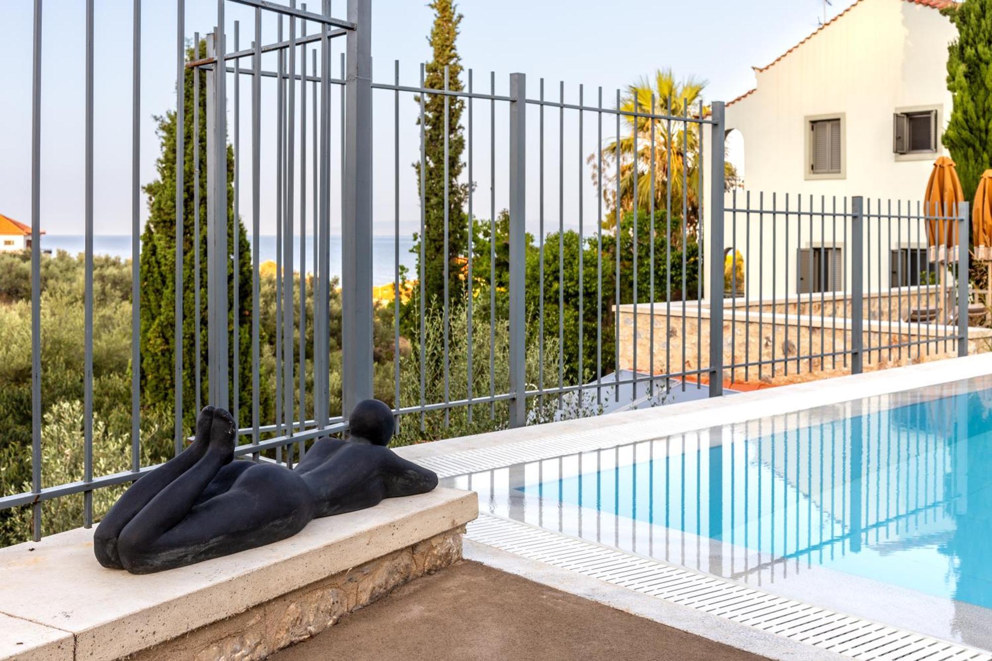 Olympia Zervea Studios With Pool - Apartment Kardhamili Exteriör bild