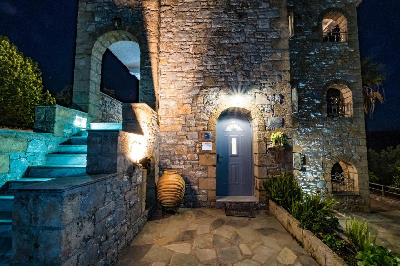 Olympia Zervea Studios With Pool - Apartment Kardhamili Exteriör bild
